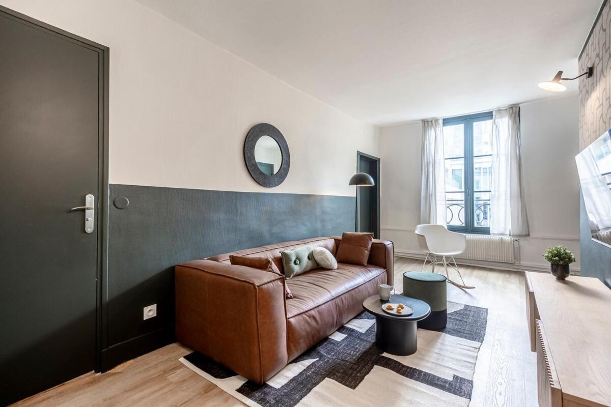 Appartement 42#opera #louvre #paris02 #2bedrooms #ac Parijs